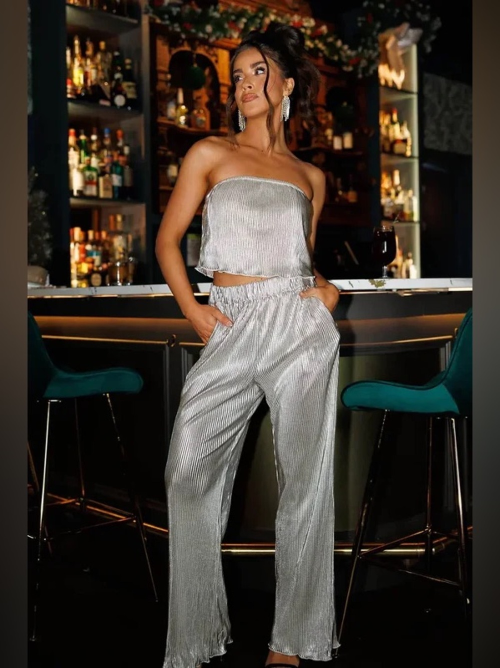 LE LIS
Silver Metallic Ribbed Strapless Crop Top Wide Leg Pants Two Piece Set
